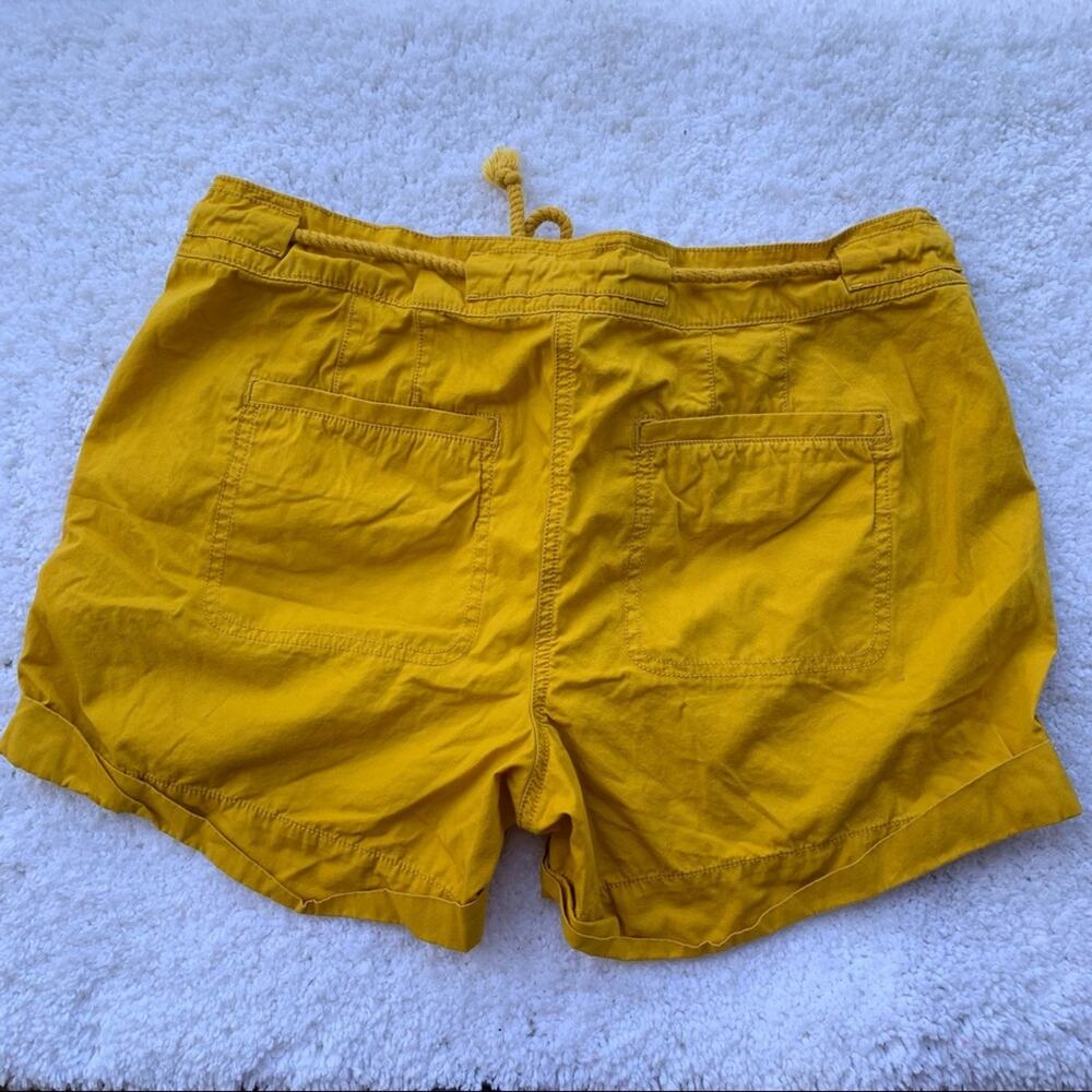Ann Taylor Loft Mustard Yellow Cuffed Cargo Shorts - Picture 3 of 6